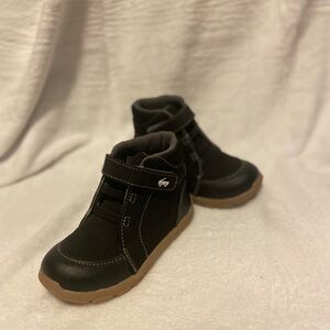 NWOT SEE KAI RUN BLACK BOOTS